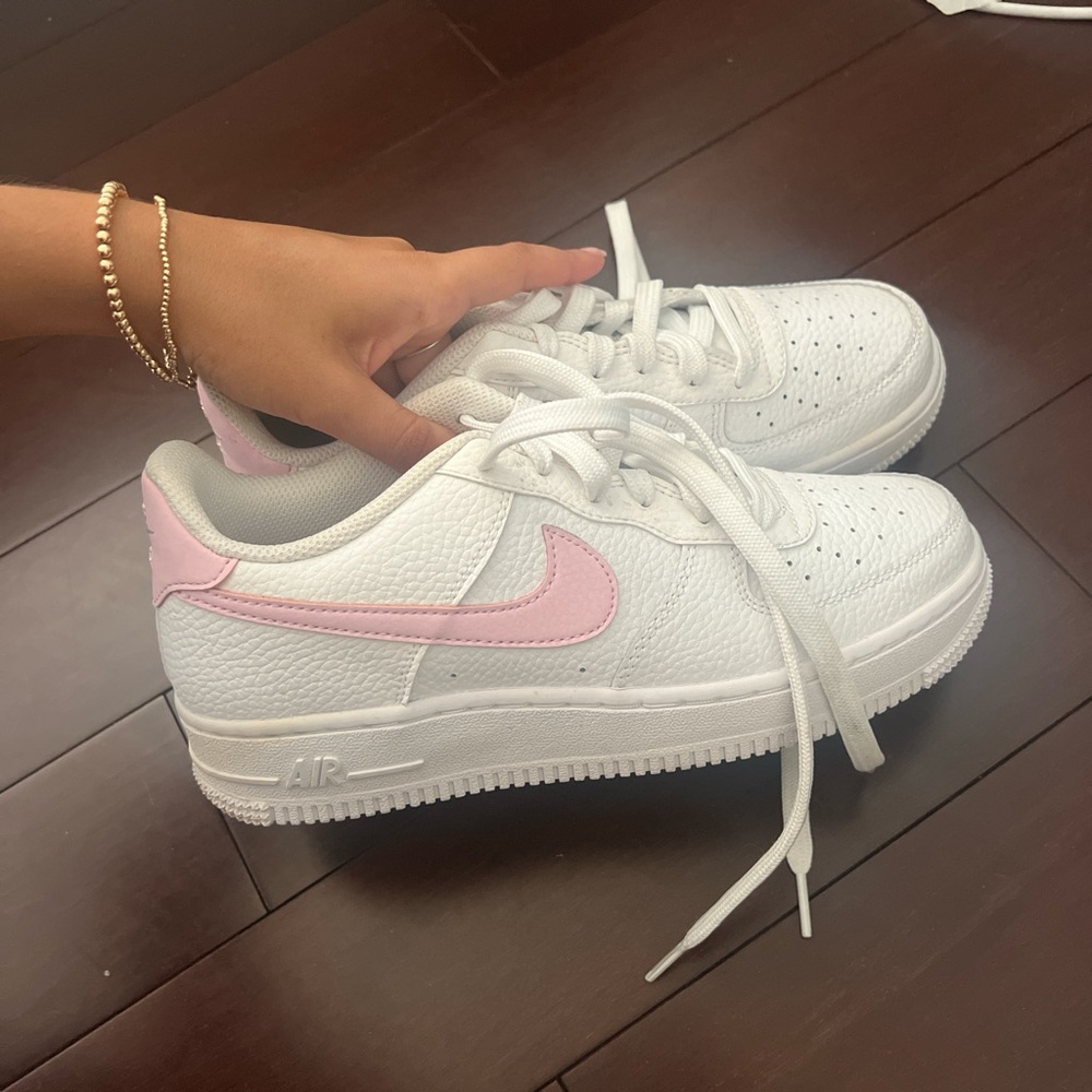 Womans nikes worn once